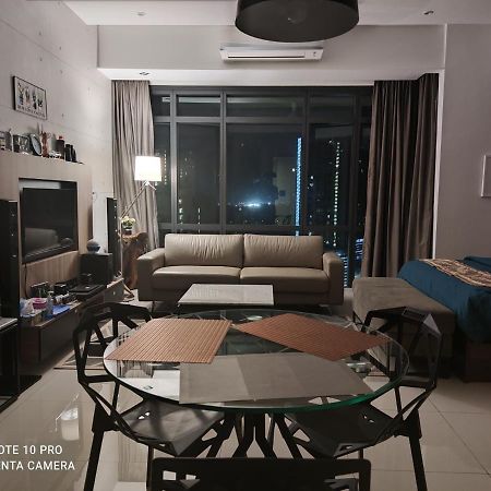 Kumkum Homestay Studio ヌサジャヤ エクステリア 写真