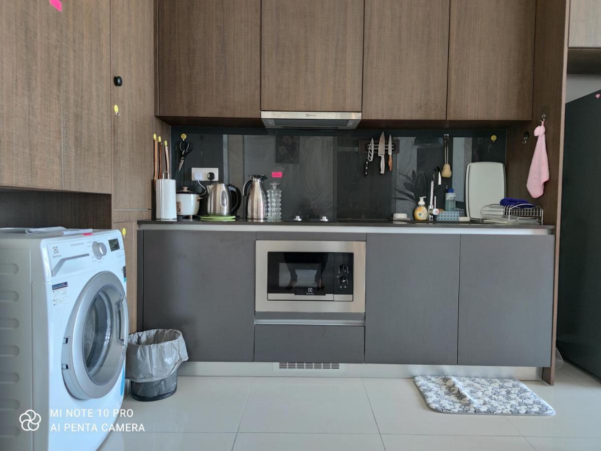 Kumkum Homestay Studio ヌサジャヤ エクステリア 写真